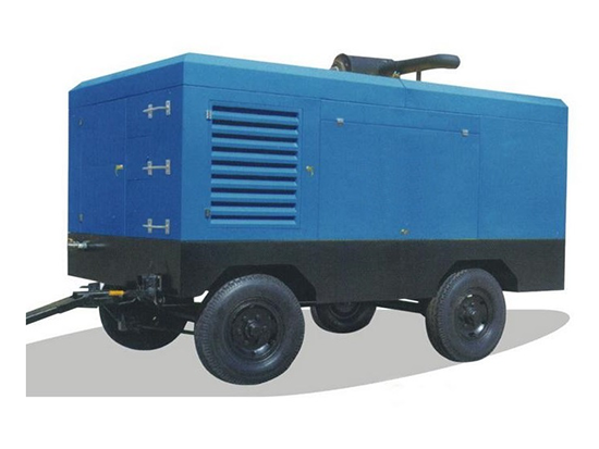 柴(chai)油機(ji)驅動(dong)移動(dong)螺杆(gan)壓縮(suo)機